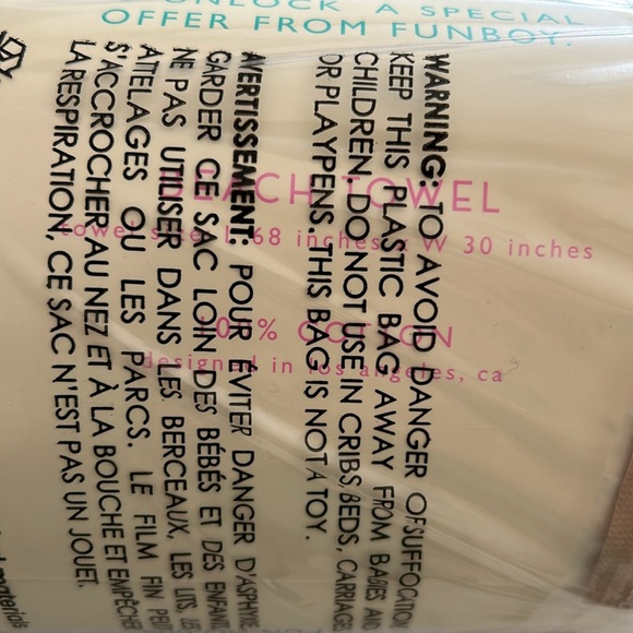 FUNBOY | Poolside Leisure Club Beach Towel - Picture 4 of 5